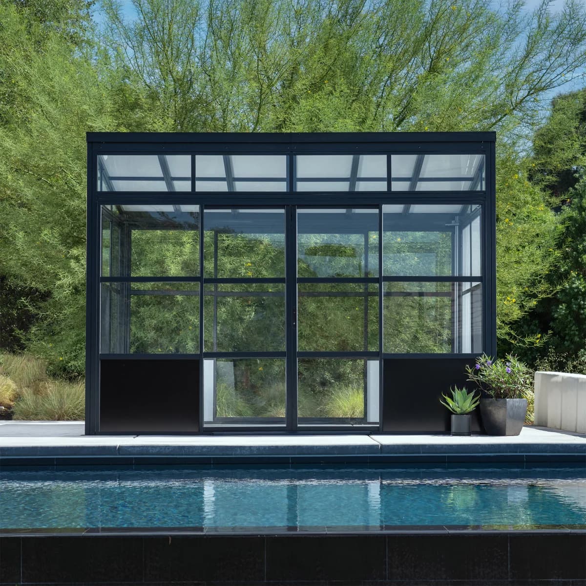 SunVilla Milton 10' x 12' Outdoor Suite image 2