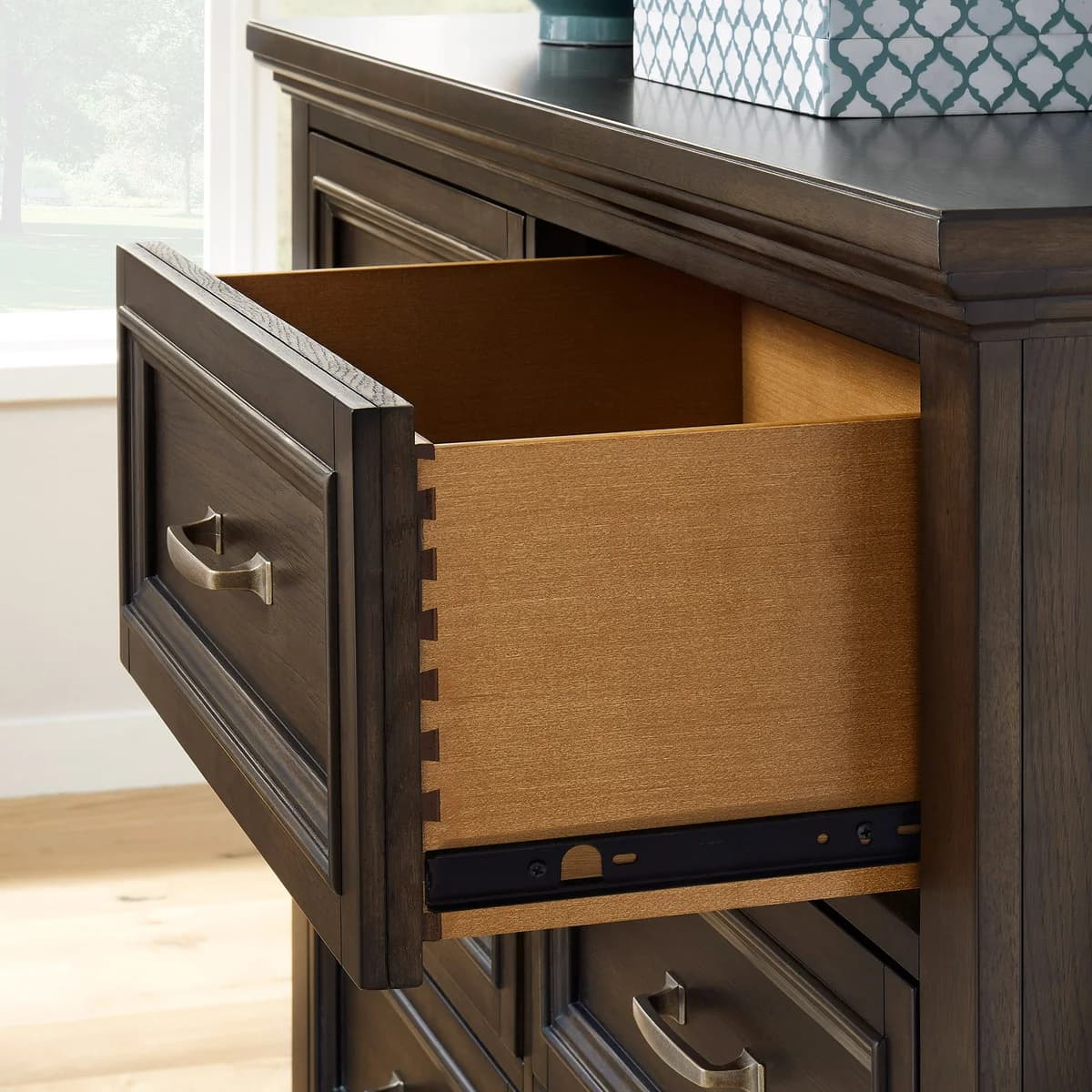 Branson 8 Drawer Chest image 5