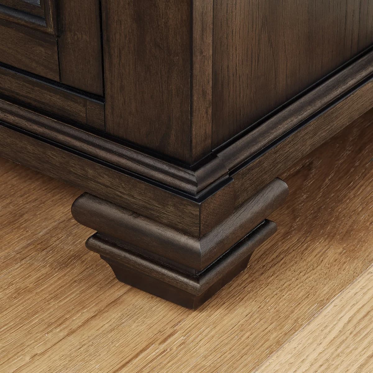 Branson 8 Drawer Chest image 6