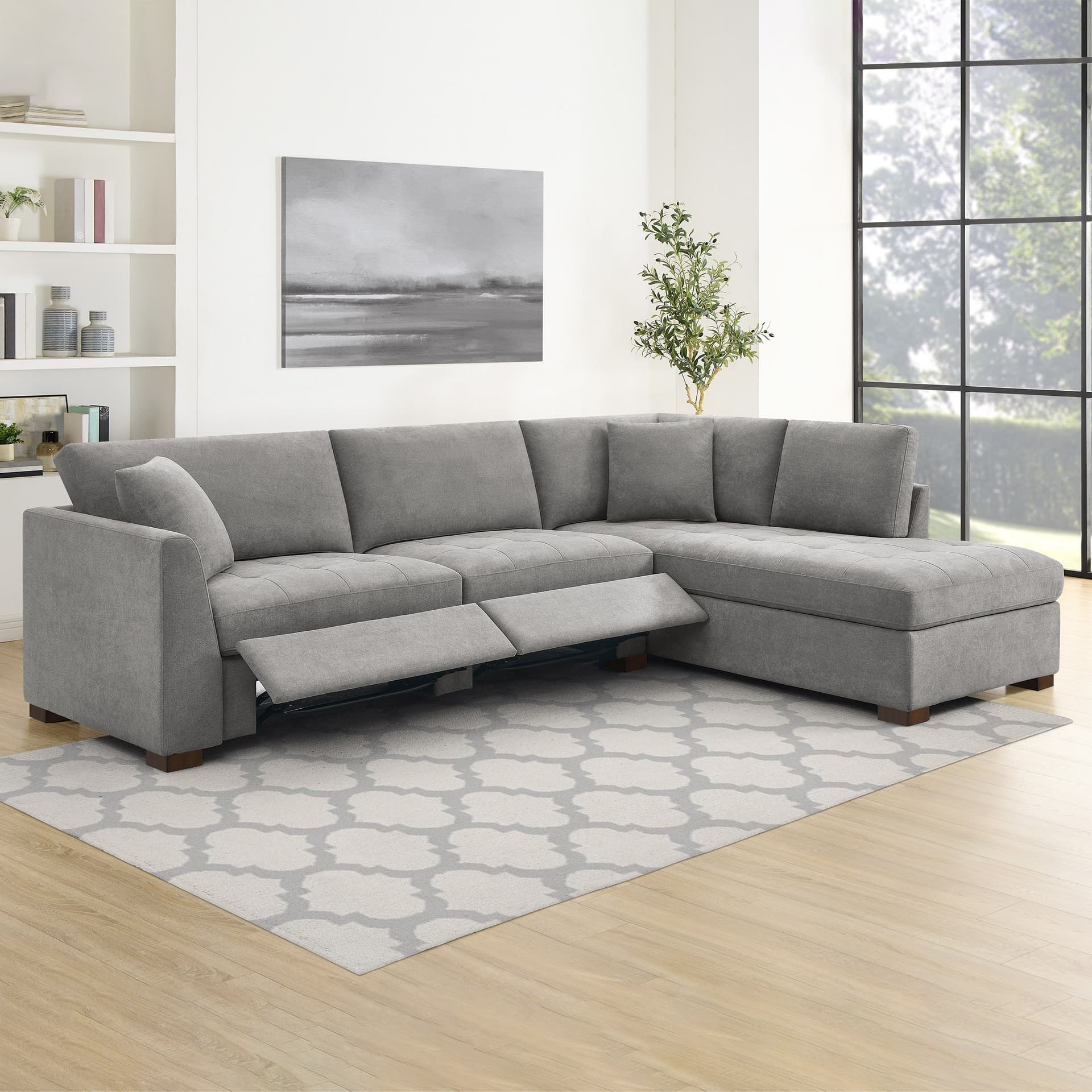 Thomasville Miles Fabric Sectional with Power Recliner