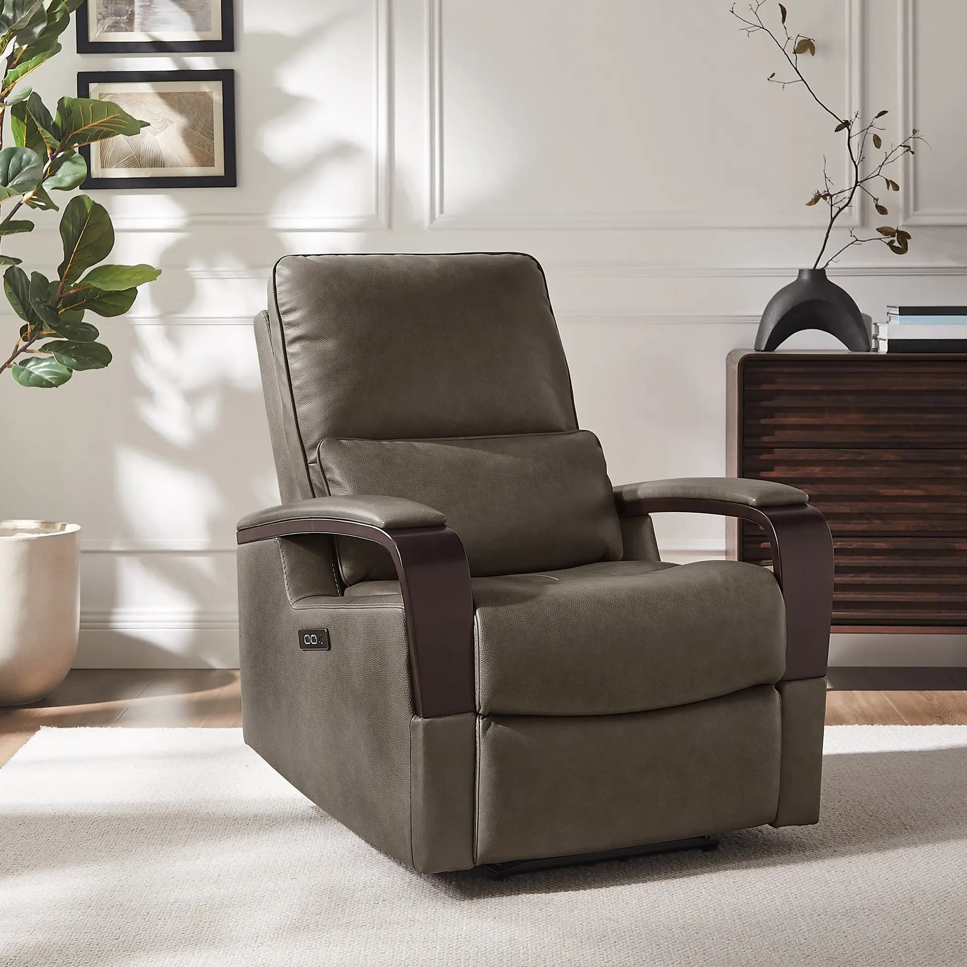 Shayne Leather Power Recliner with Power Headrest