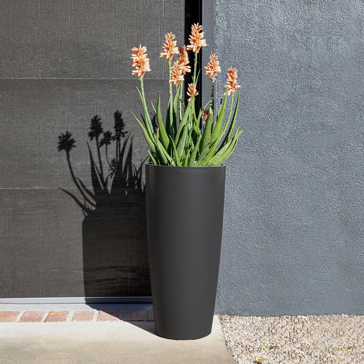 28" Selena Planter by Veradek, 2-pack image 9