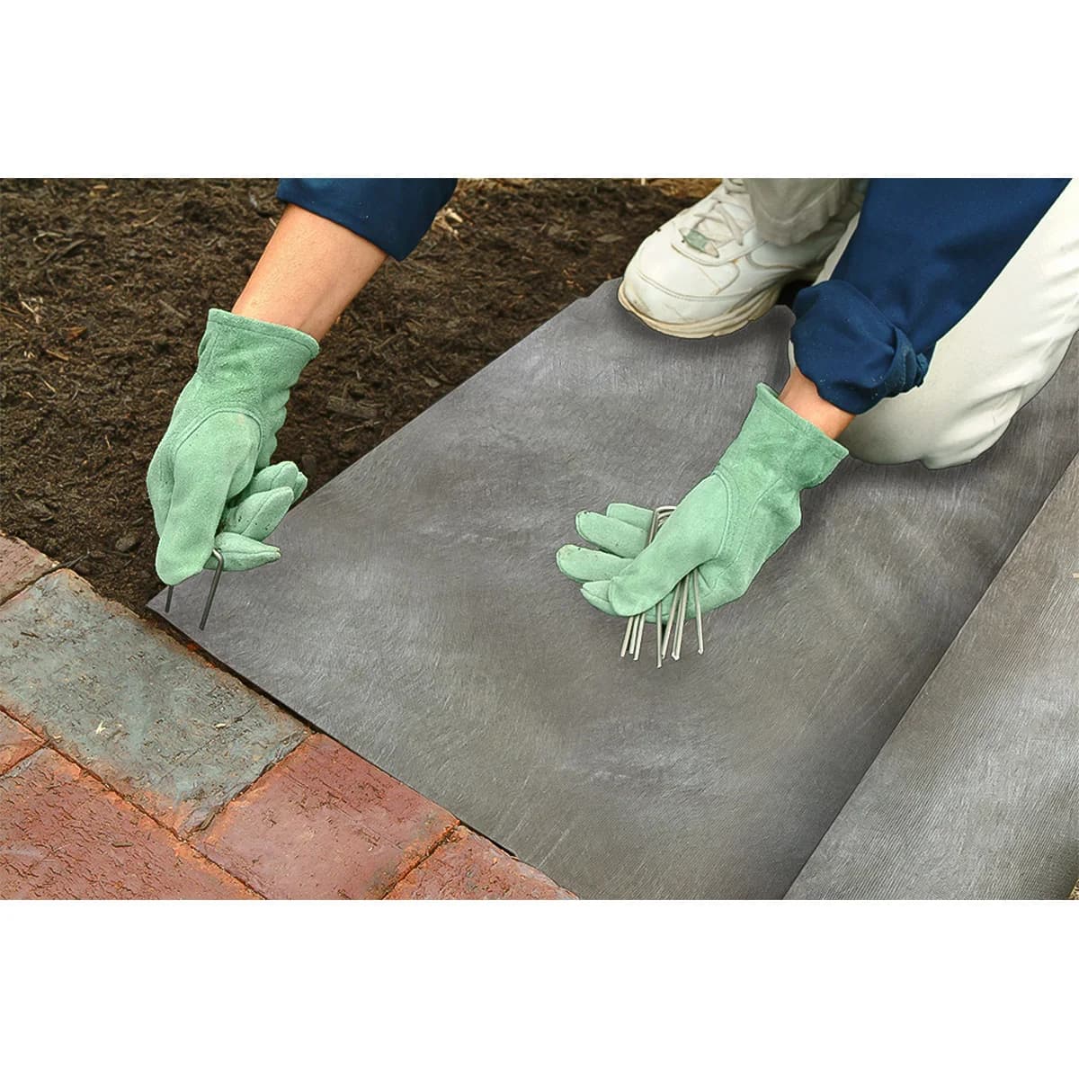 Dalen Pro-Shield Landscaping Fabric 2-pack image 2