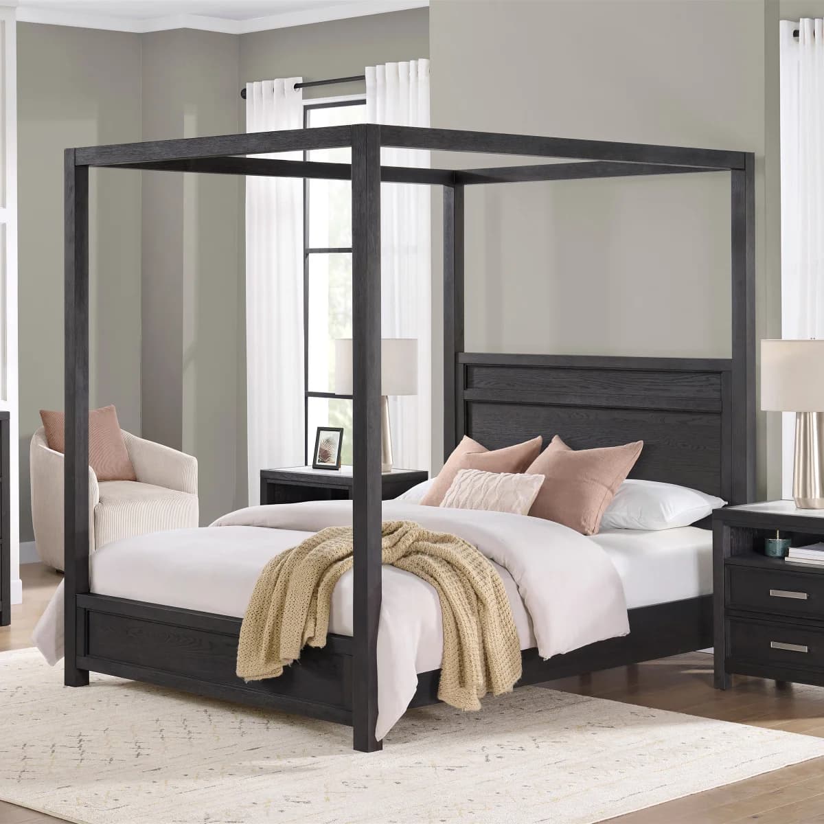 Bellevue Canopy Bed, Queen image 8