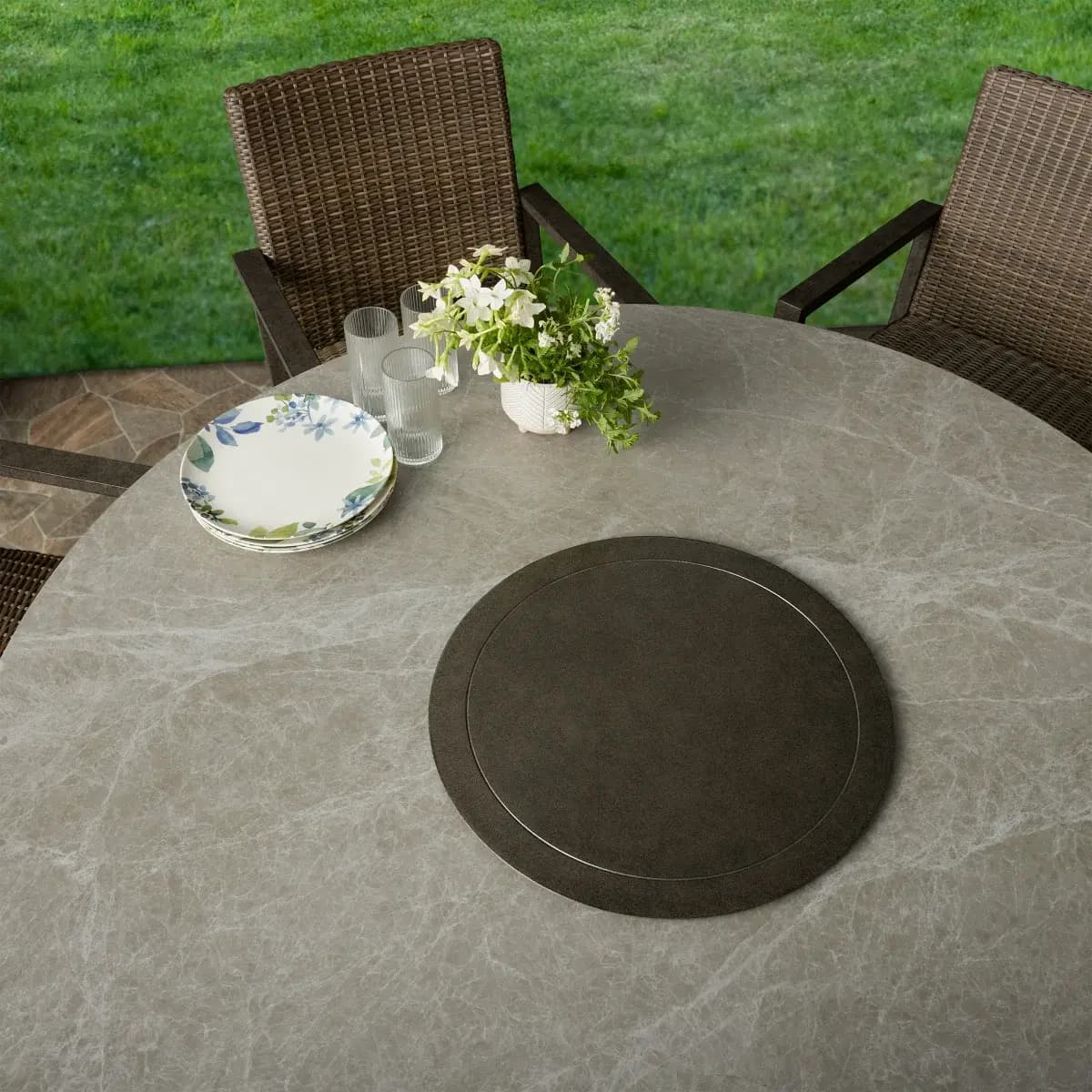 Agio Oakland 7-piece Fire Outdoor Dining Set image 3
