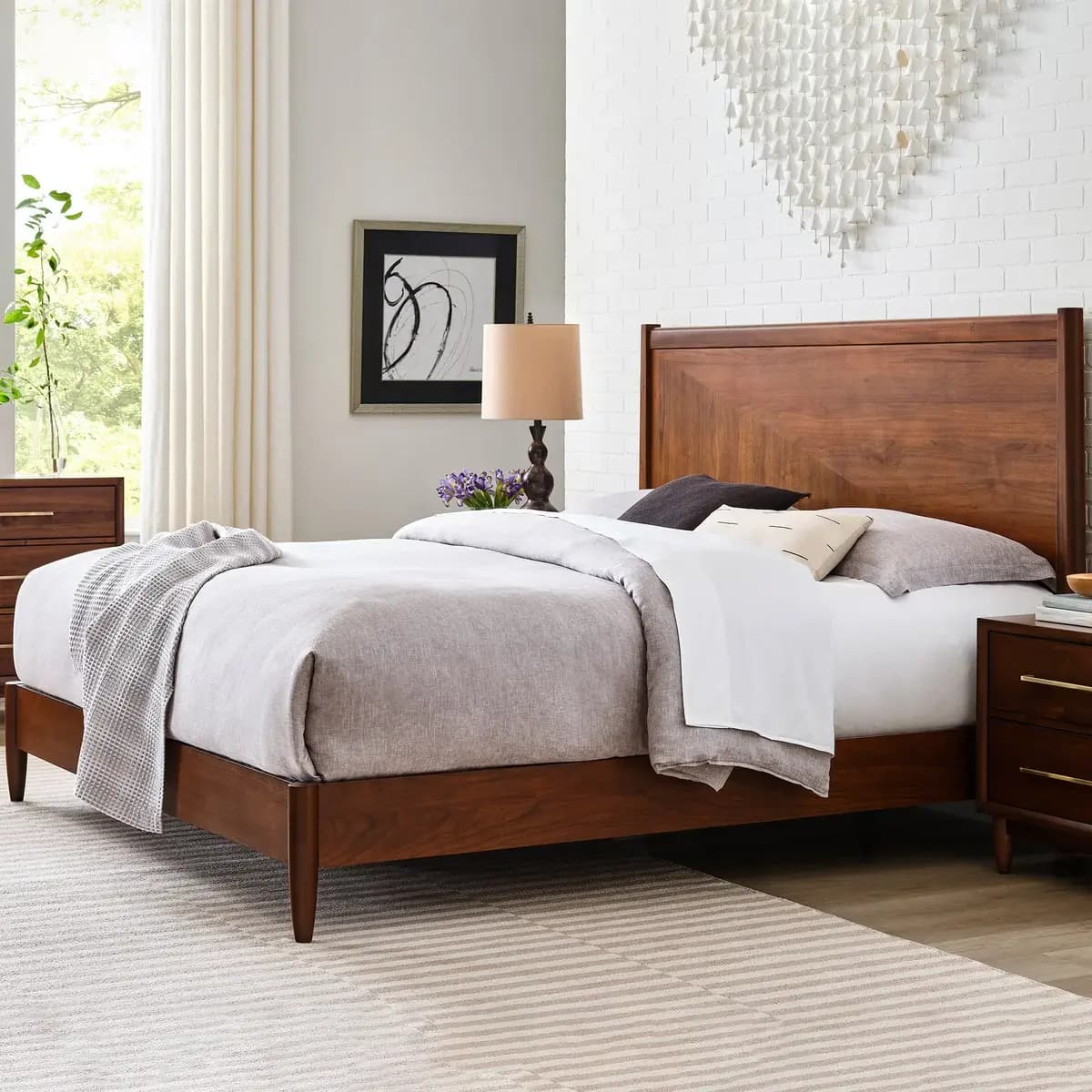 Marina Del Rey Bed, King image 3