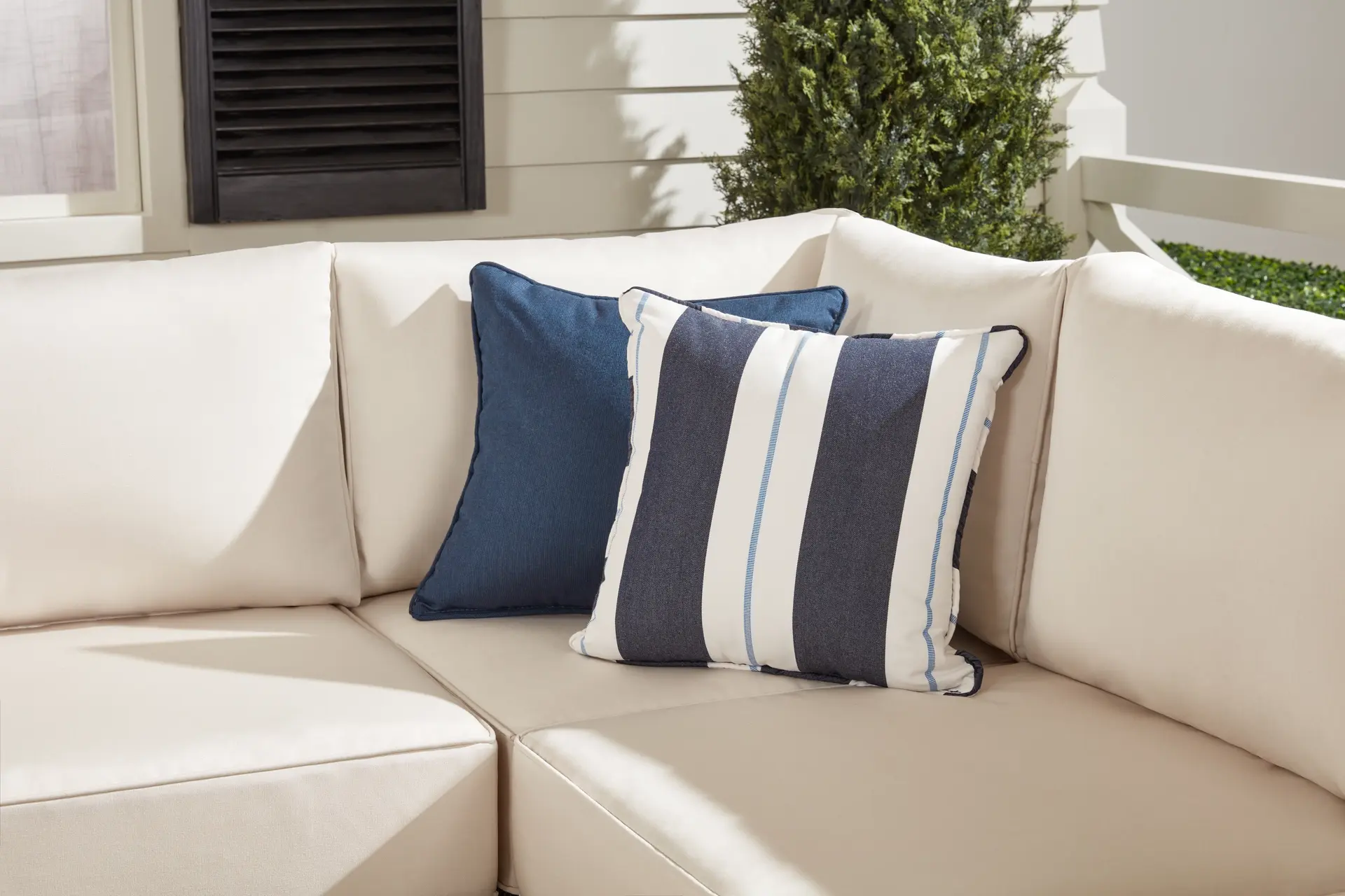 Nolan 6-piece Outdoor Patio Modular Sectional Set image 11