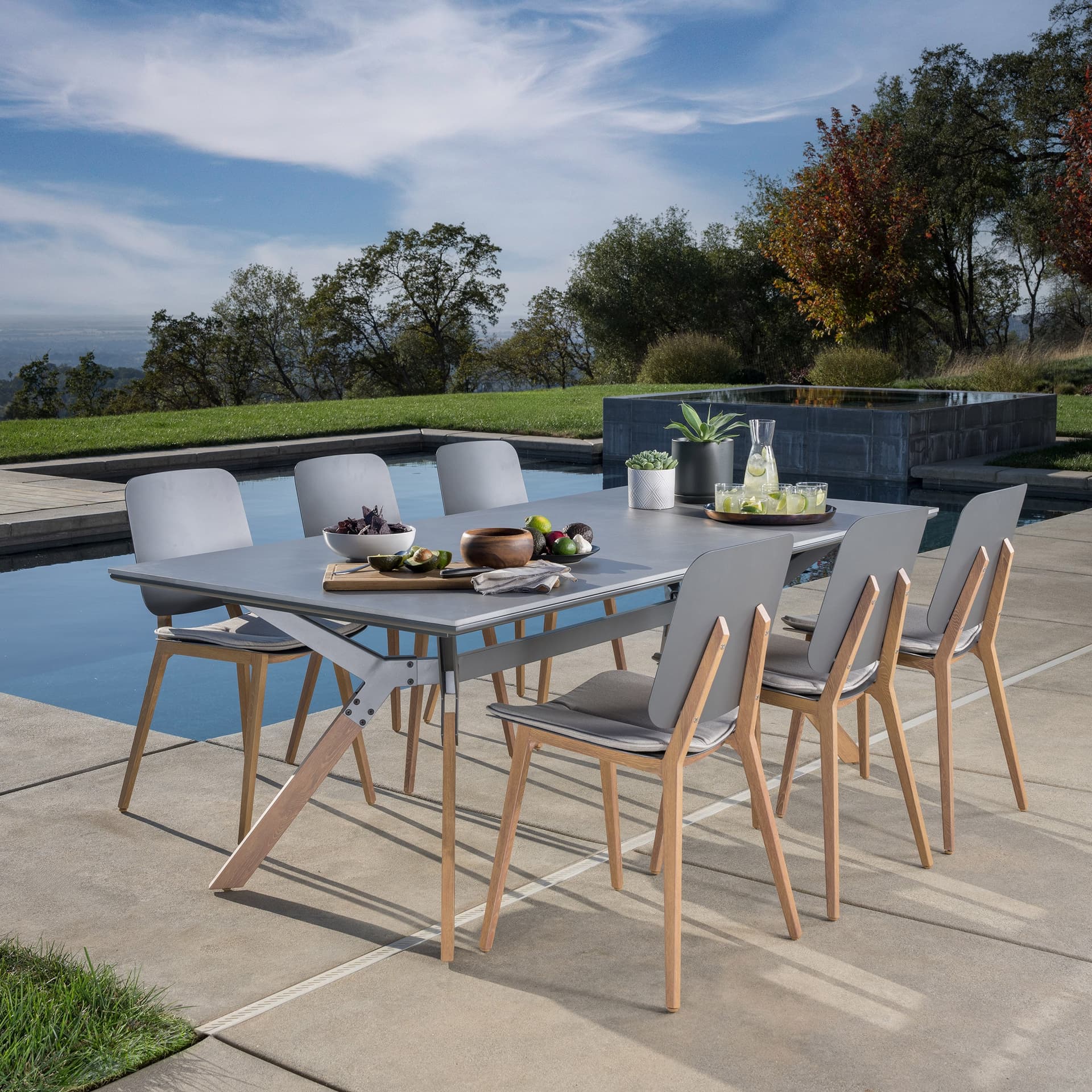Outdoor Dining Sets